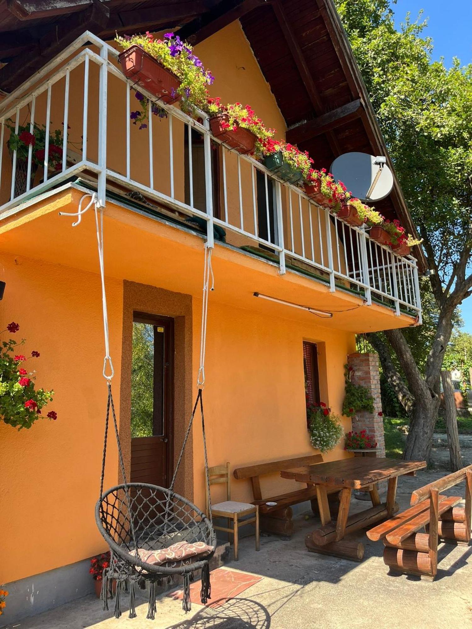 Bed And Breakfast Family Djukic Sipovo Экстерьер фото
